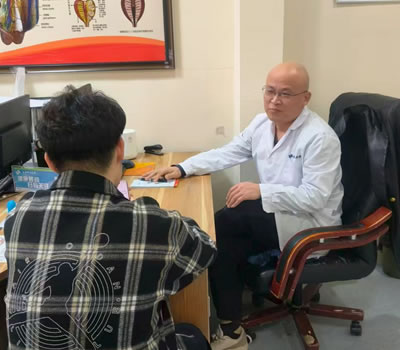 江苏省|男科医师高朋磊：守护男性健康，专业男科诊疗